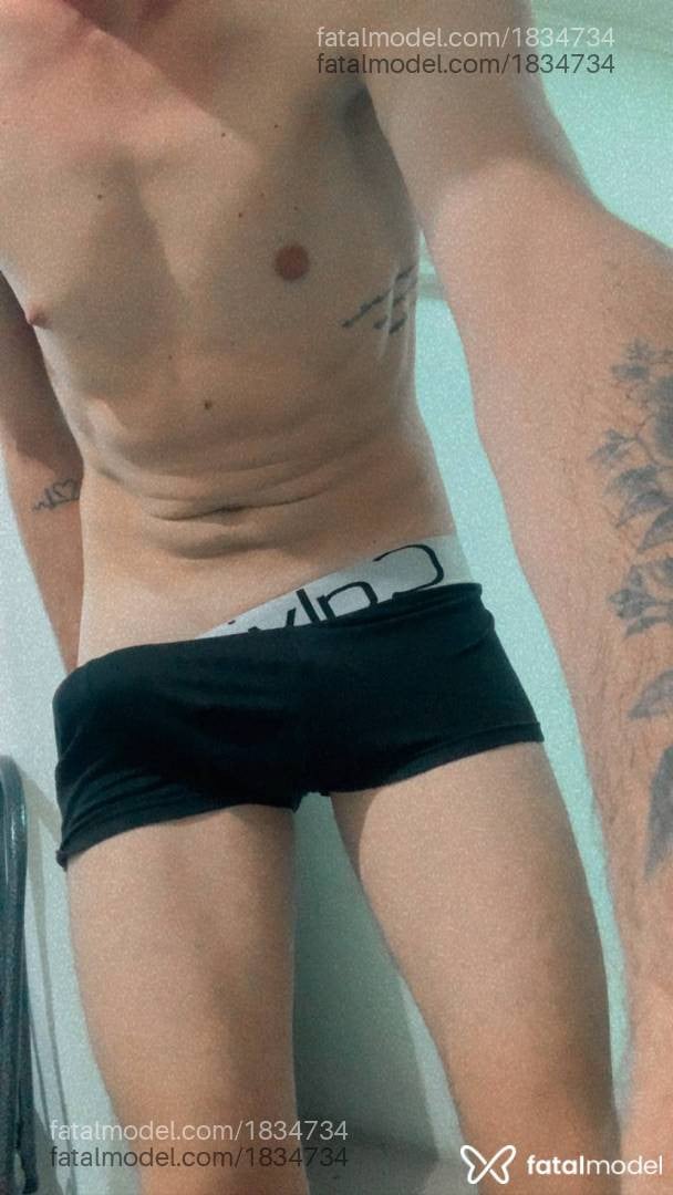 Acompanhante homem com cabelo castanho de olhos castanhos - Kayky Couto