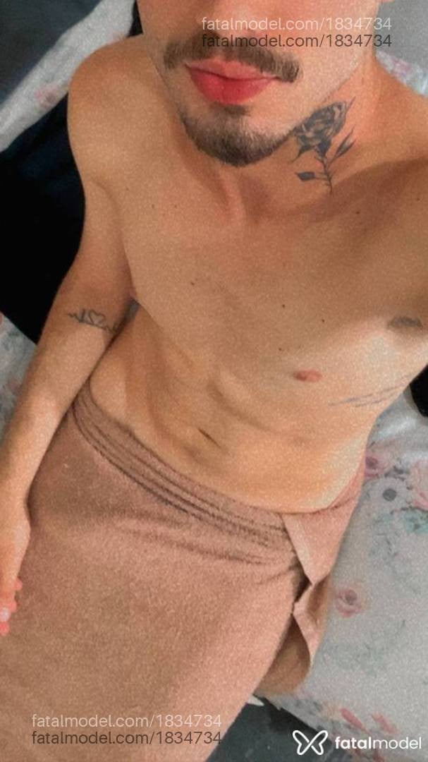 Acompanhante homem com cabelo castanho de olhos castanhos - Kayky Couto