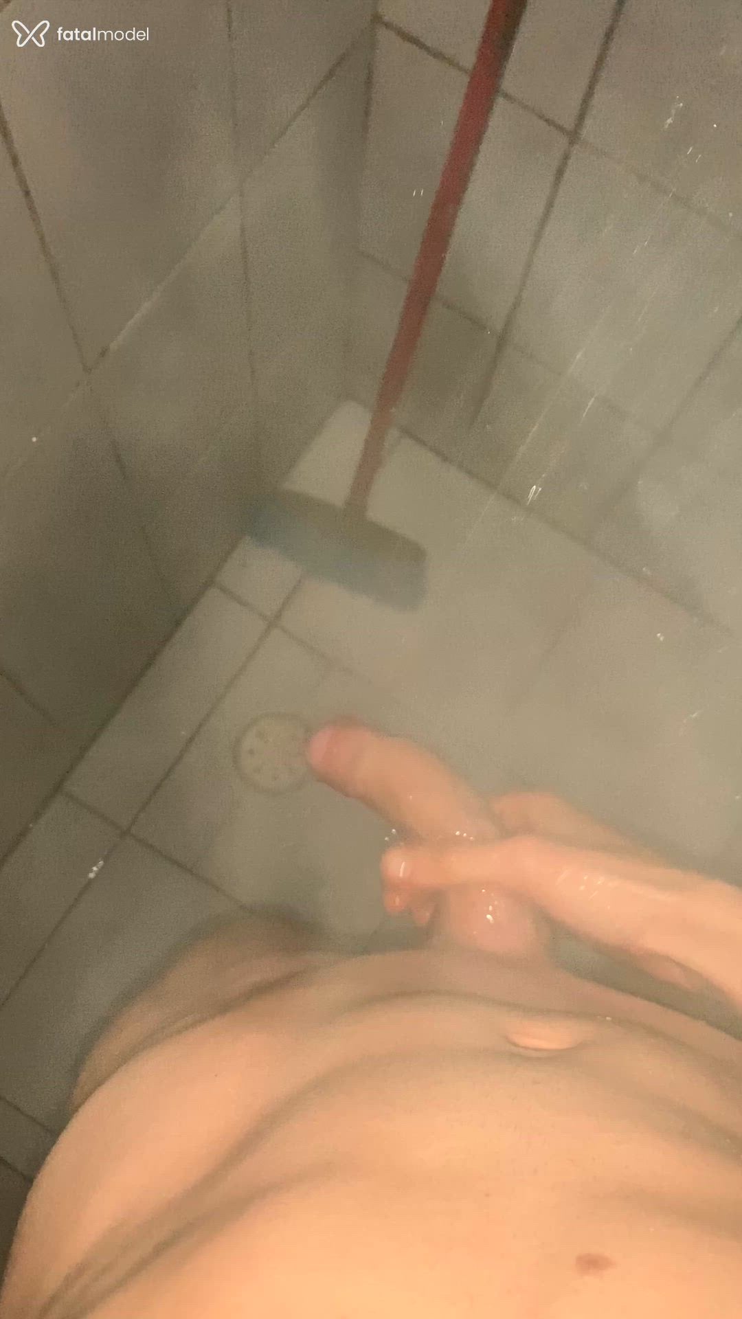 Acompanhante homem com cabelo castanho de olhos castanhos - Kayky Couto