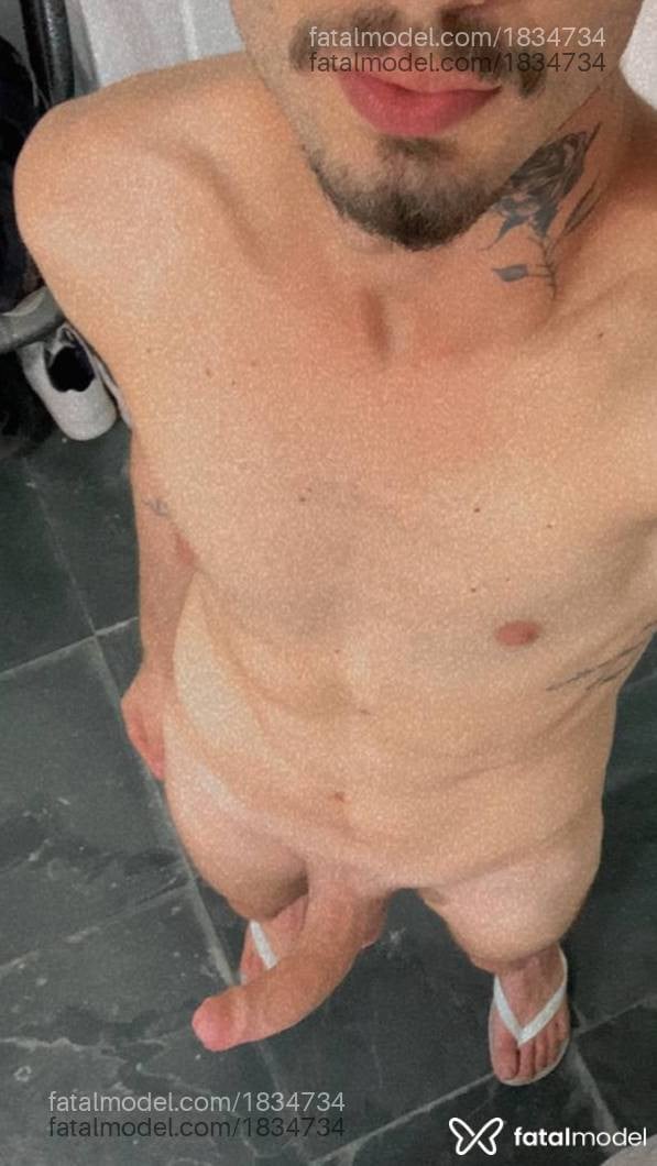 Acompanhante homem com cabelo castanho de olhos castanhos - Kayky Couto