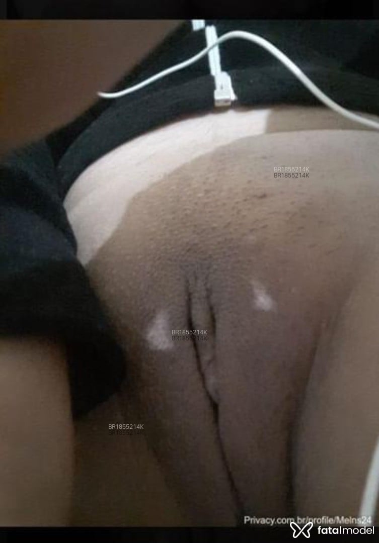 Acompanhante mulher com cabelo castanho de olhos castanhos em Nova Serrana Acompanhante mulher com cabelo castanho de olhos castanhos em Nova Serrana - Melns