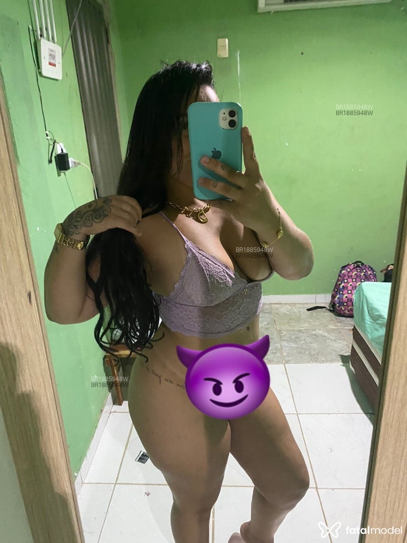 Acompanhante mulher com cabelo castanho de olhos castanhos em Bom Jesus - Bruna