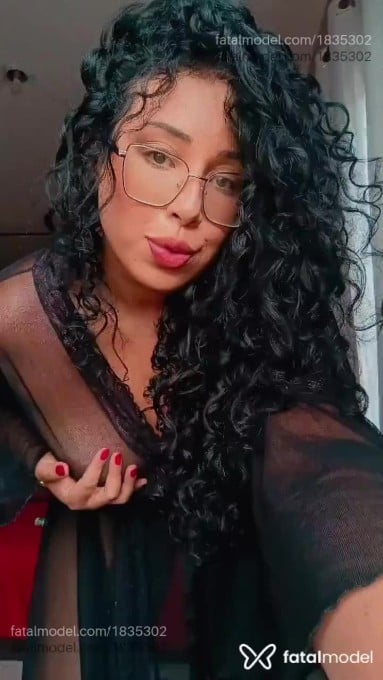 Acompanhante mulher morena (o) de olhos castanhos em São Sebastião do Paraíso - Lívia