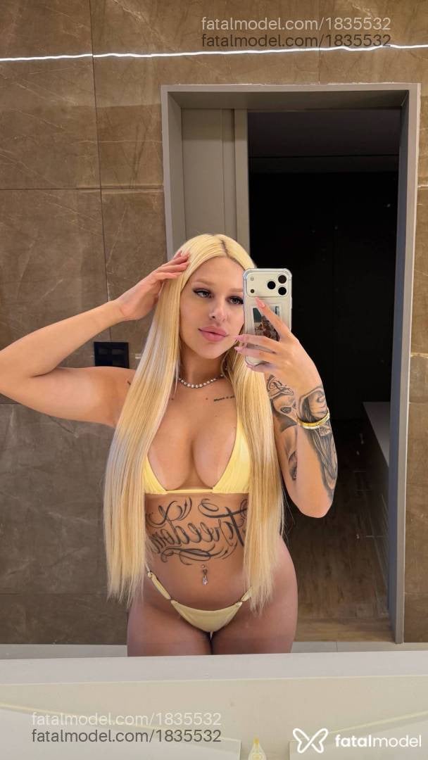 Acompanhante mulher loira (o) de olhos verdes - Camila Lovatelli