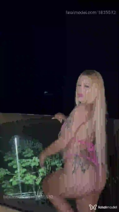 Acompanhante mulher loira (o) de olhos verdes em São Paulo Acompanhante mulher loira (o) de olhos verdes em São Paulo - Camila Lovatelli