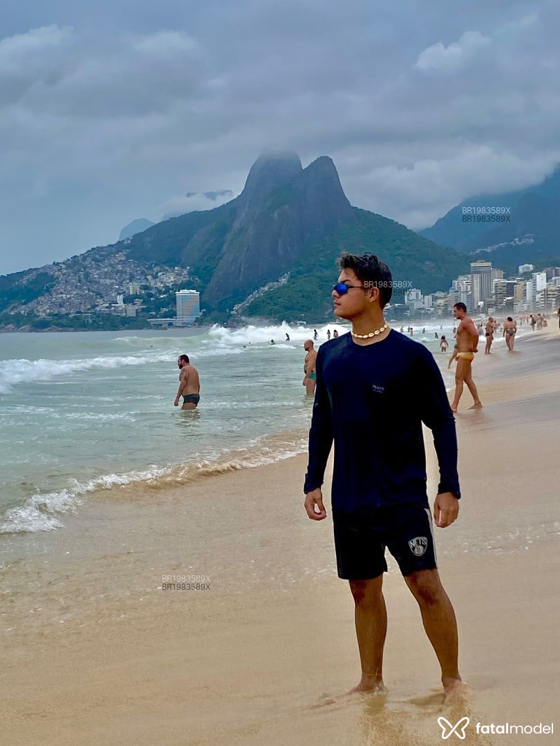 Acompanhante homem com cabelo castanho de olhos castanhos em Rio de Janeiro - Neox silva