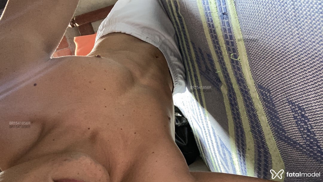 Acompanhante homem com cabelo castanho de olhos castanhos em Belém - Ravi Santos