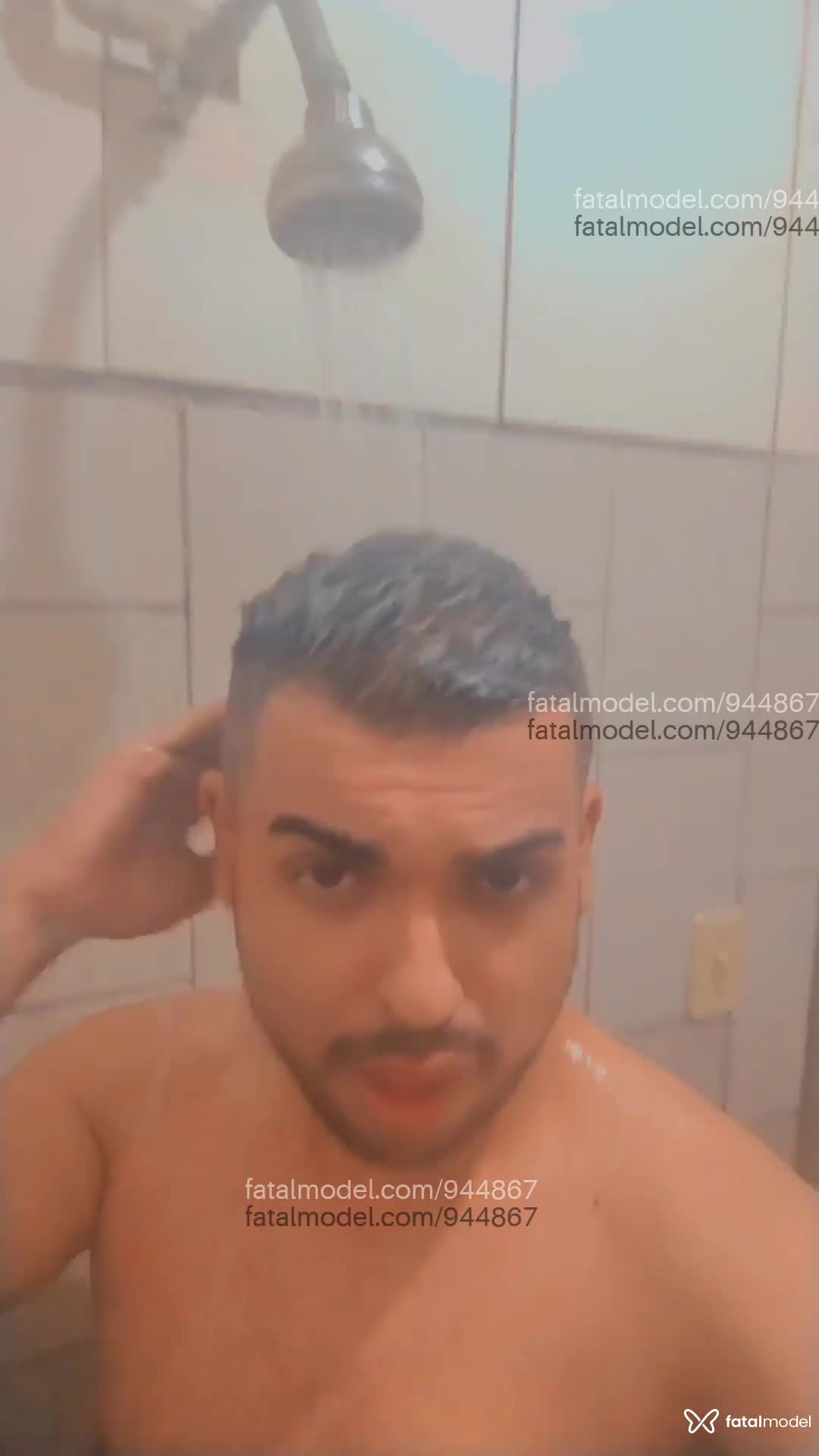 Acompanhante homem morena (o) de olhos pretos em Arcos Acompanhante homem morena (o) de olhos pretos em Arcos - Lucas Tavares