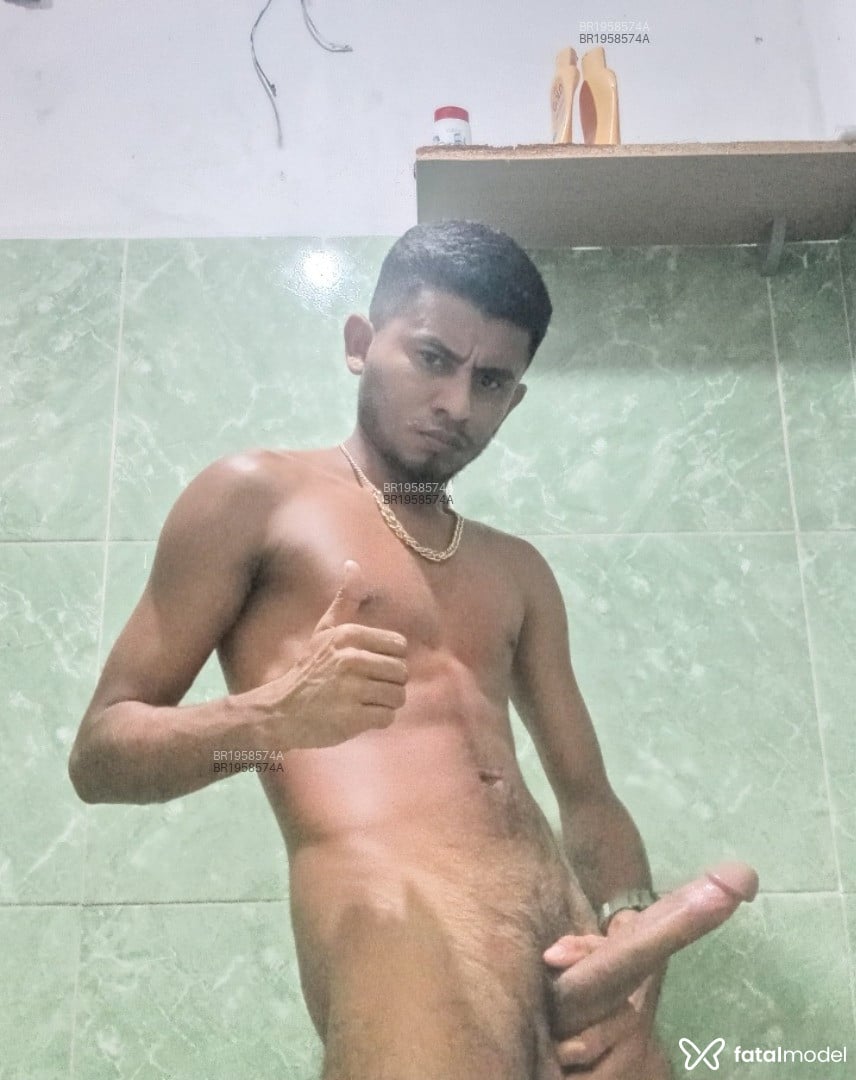 Acompanhante homem morena (o) de olhos pretos - Thomas Acompanhante homem morena (o) de olhos pretos - Thomas