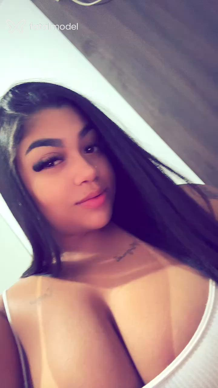 Acompanhante mulher com cabelo castanho de olhos castanhos - Nataly Dias