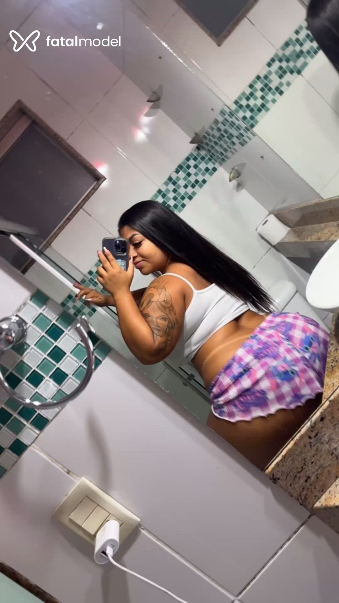 Acompanhante mulher com cabelo castanho de olhos castanhos - Nataly Dias
