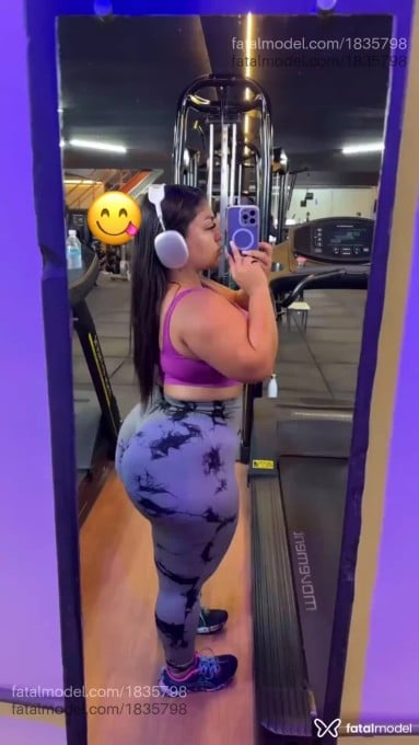 Acompanhante mulher com cabelo castanho de olhos castanhos em São Mateus Acompanhante mulher com cabelo castanho de olhos castanhos em São Mateus - Nataly Dias