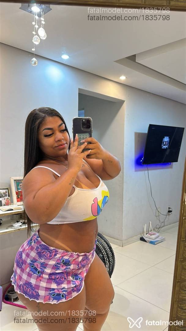 Acompanhante mulher com cabelo castanho de olhos castanhos em Eunápolis - Nataly Dias