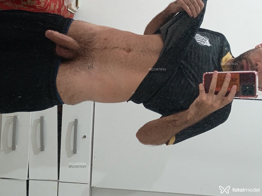 Acompanhante homem com cabelo castanho de olhos verdes em São Paulo - Joao