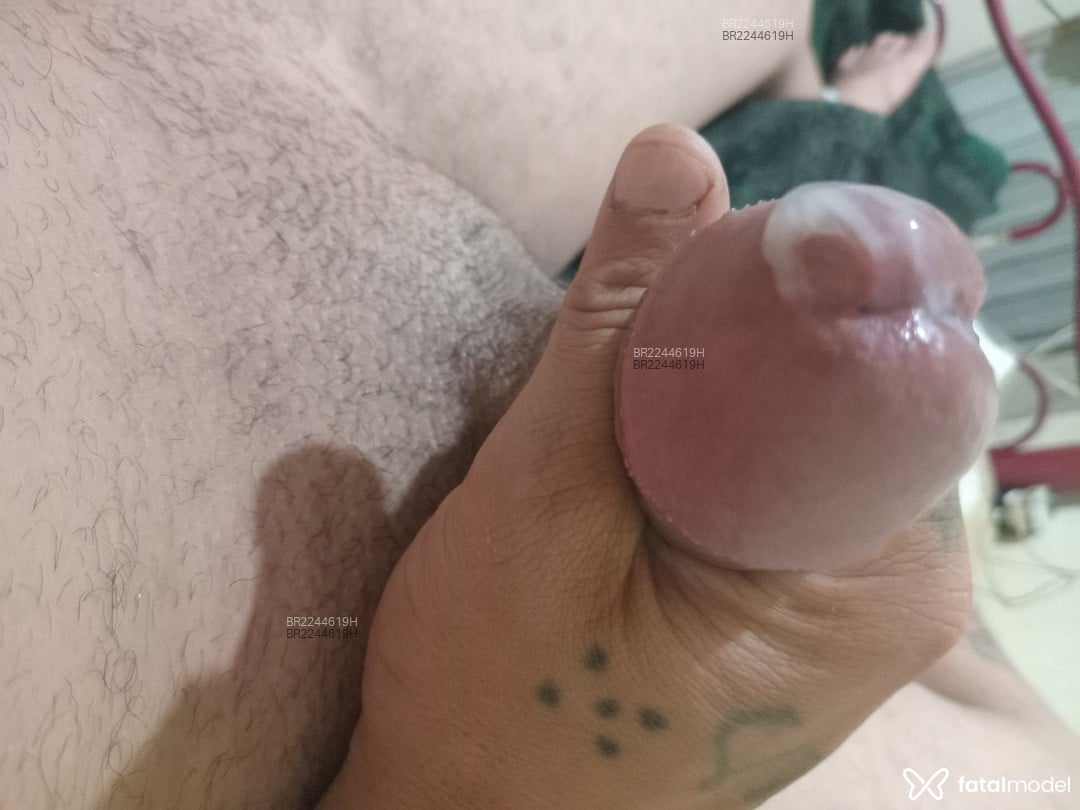 Acompanhante homem com cabelo castanho de olhos castanhos em São Paulo Acompanhante homem com cabelo castanho de olhos castanhos em São Paulo - Ricardao