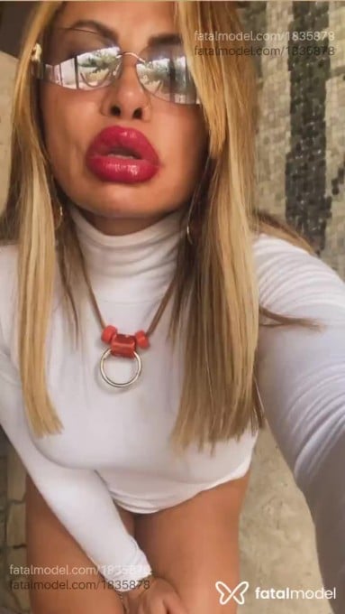 Acompanhante mulher loira (o) de olhos castanhos em Goiânia - Abandidadofunk