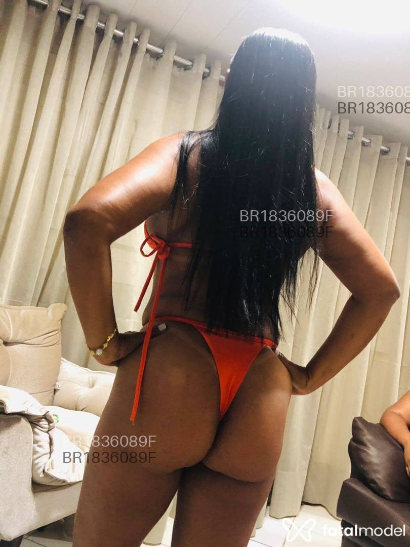Acompanhante mulher morena (o) de olhos pretos em Arapiraca - Maria Rosa
