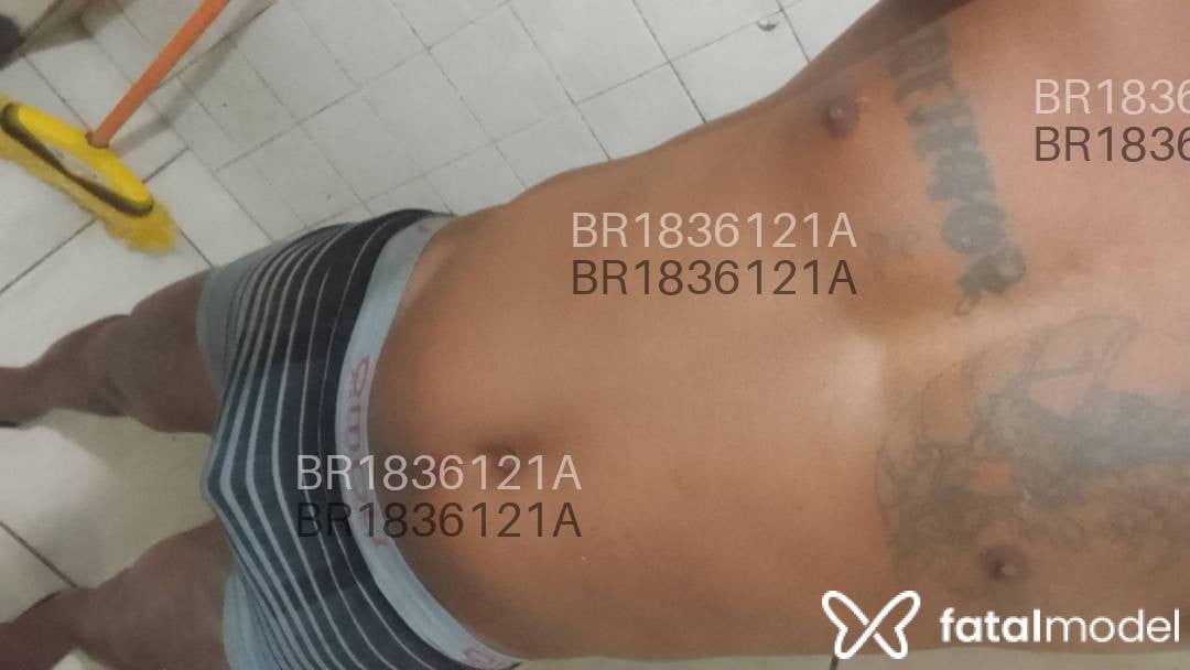 Acompanhante homem morena (o) de olhos castanhos em Joinville - Sintônia