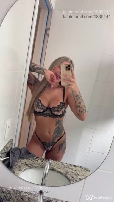 Acompanhante mulher loira (o) de olhos azuis em Londrina - Priscila