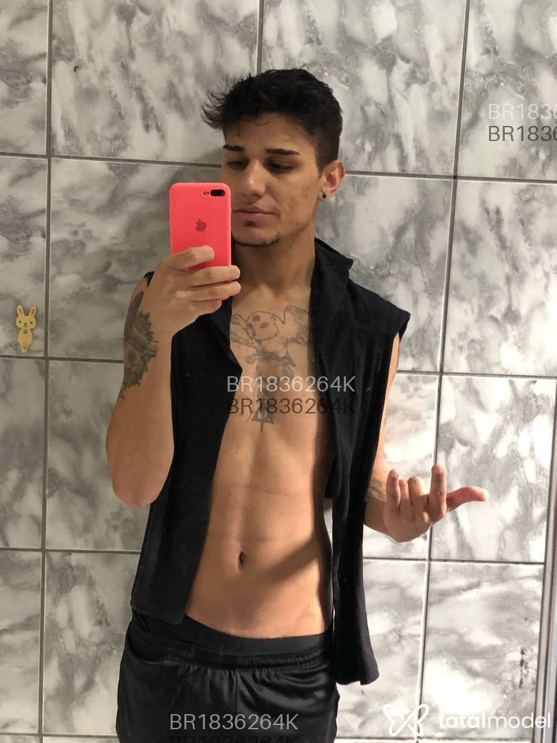Acompanhante homem morena (o) de olhos pretos em Virtual - Iuri Silva