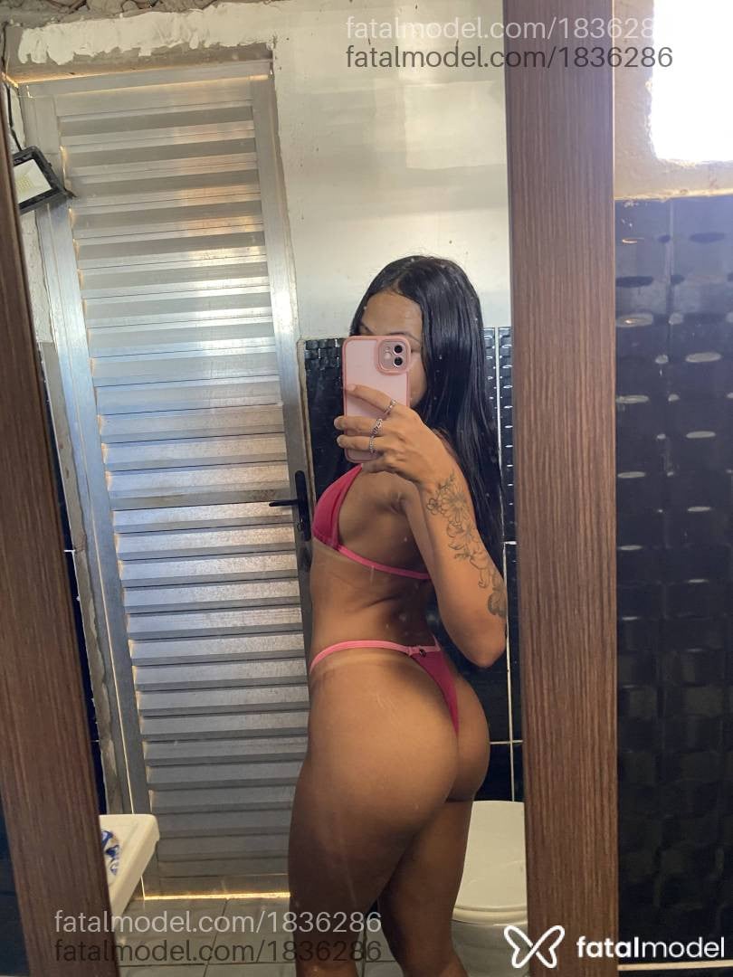 Acompanhante mulher morena (o) de olhos pretos em Salvador - Júlia