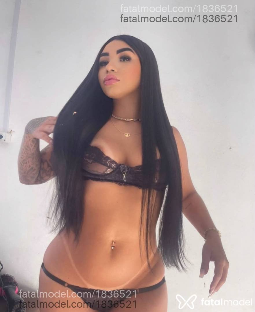 Acompanhante mulher com cabelo castanho de olhos castanhos - Estrela