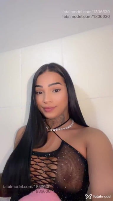 Acompanhante mulher trans morena (o) de olhos pretos - Victoria Yasmim Acompanhante mulher trans morena (o) de olhos pretos - Victoria Yasmim