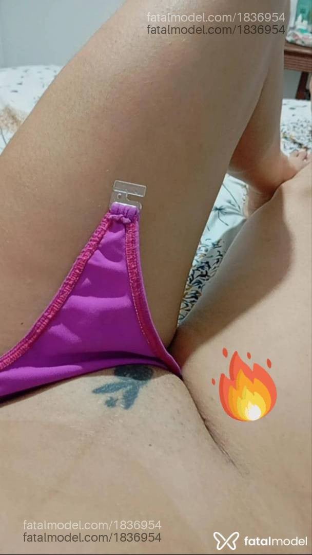 Acompanhante mulher com cabelo castanho de olhos castanhos - Paulista