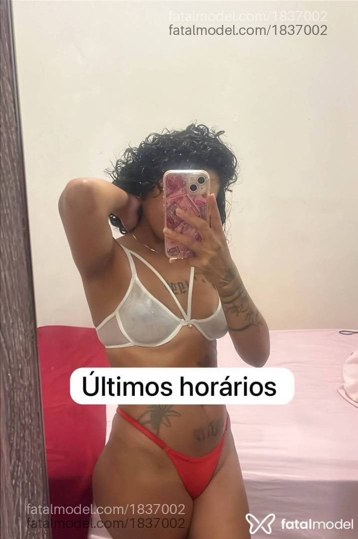 Acompanhante mulher morena (o) de olhos castanhos - Raquel