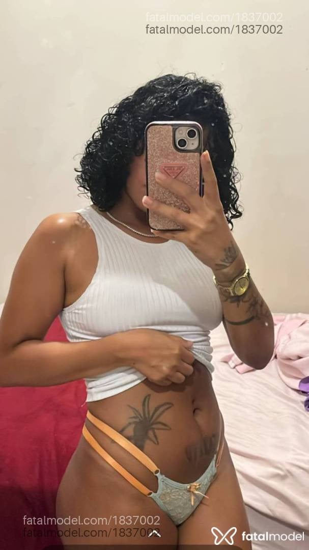 Acompanhante mulher morena (o) de olhos castanhos - Raquel