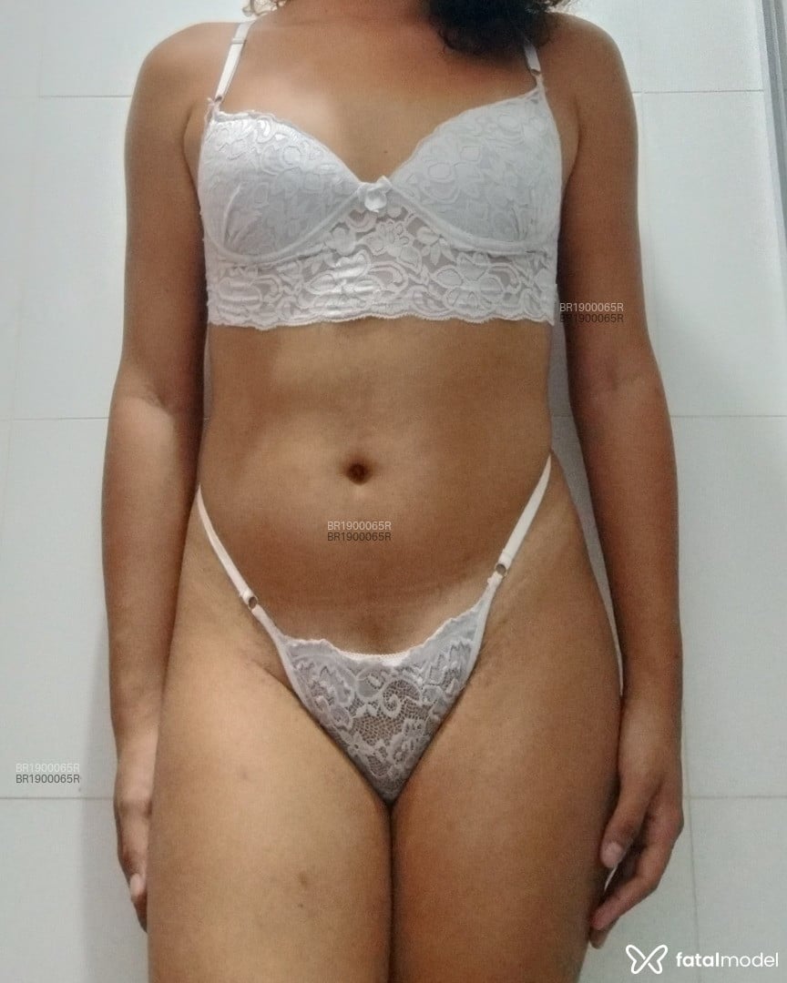 Acompanhante mulher trans com cabelo castanho de olhos castanhos em Cabo de Santo Agostinho Acompanhante mulher trans com cabelo castanho de olhos castanhos em Cabo de Santo Agostinho - Sabrina Souza