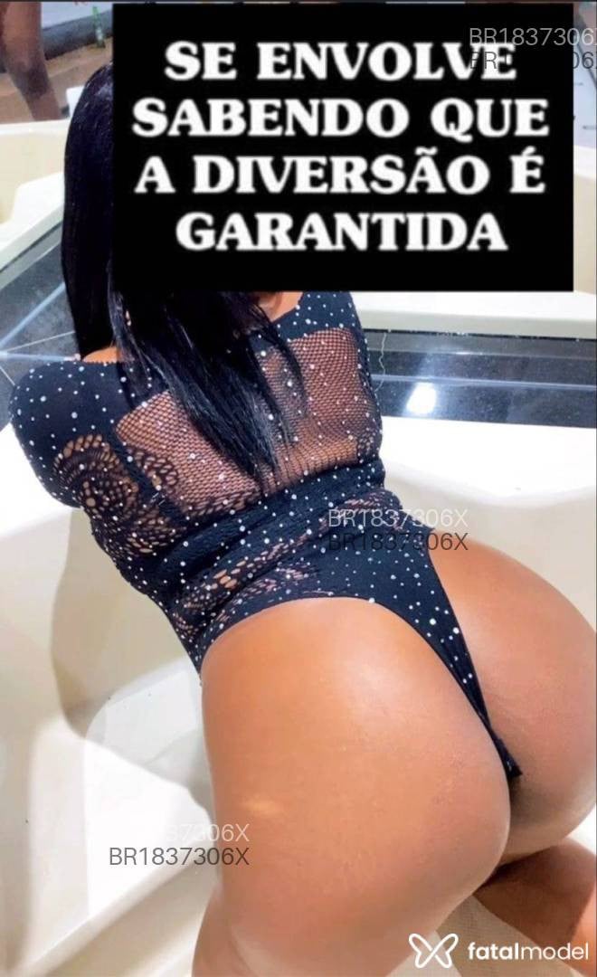 Acompanhante mulher morena (o) de olhos pretos - Melissa Acompanhante mulher morena (o) de olhos pretos - Melissa