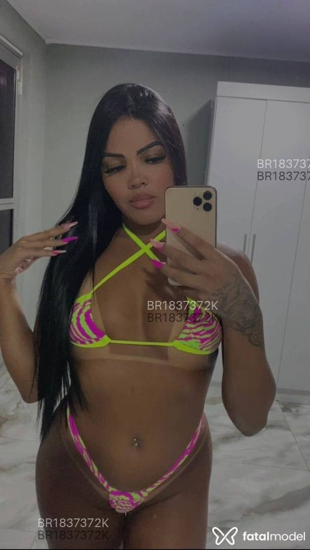 Acompanhante mulher morena (o) de olhos pretos em Volta Redonda - Débora Mendes