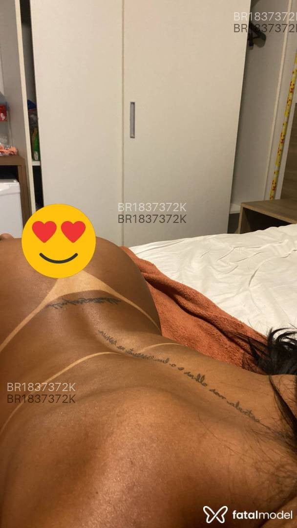 Acompanhante mulher morena (o) de olhos pretos em Volta Redonda - Débora Mendes