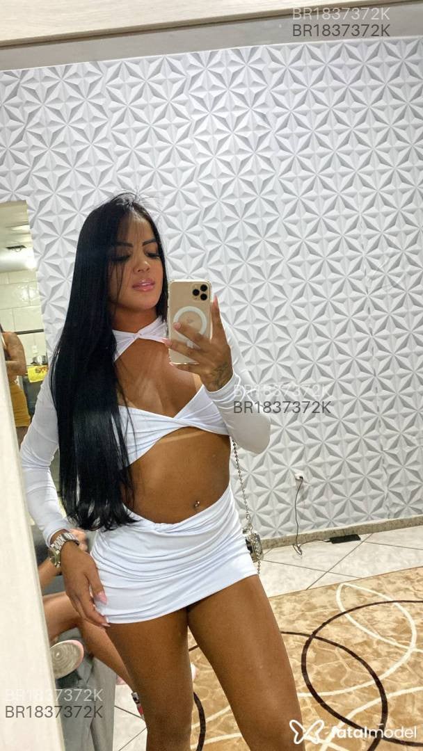 Acompanhante mulher morena (o) de olhos pretos em Volta Redonda - Débora Mendes