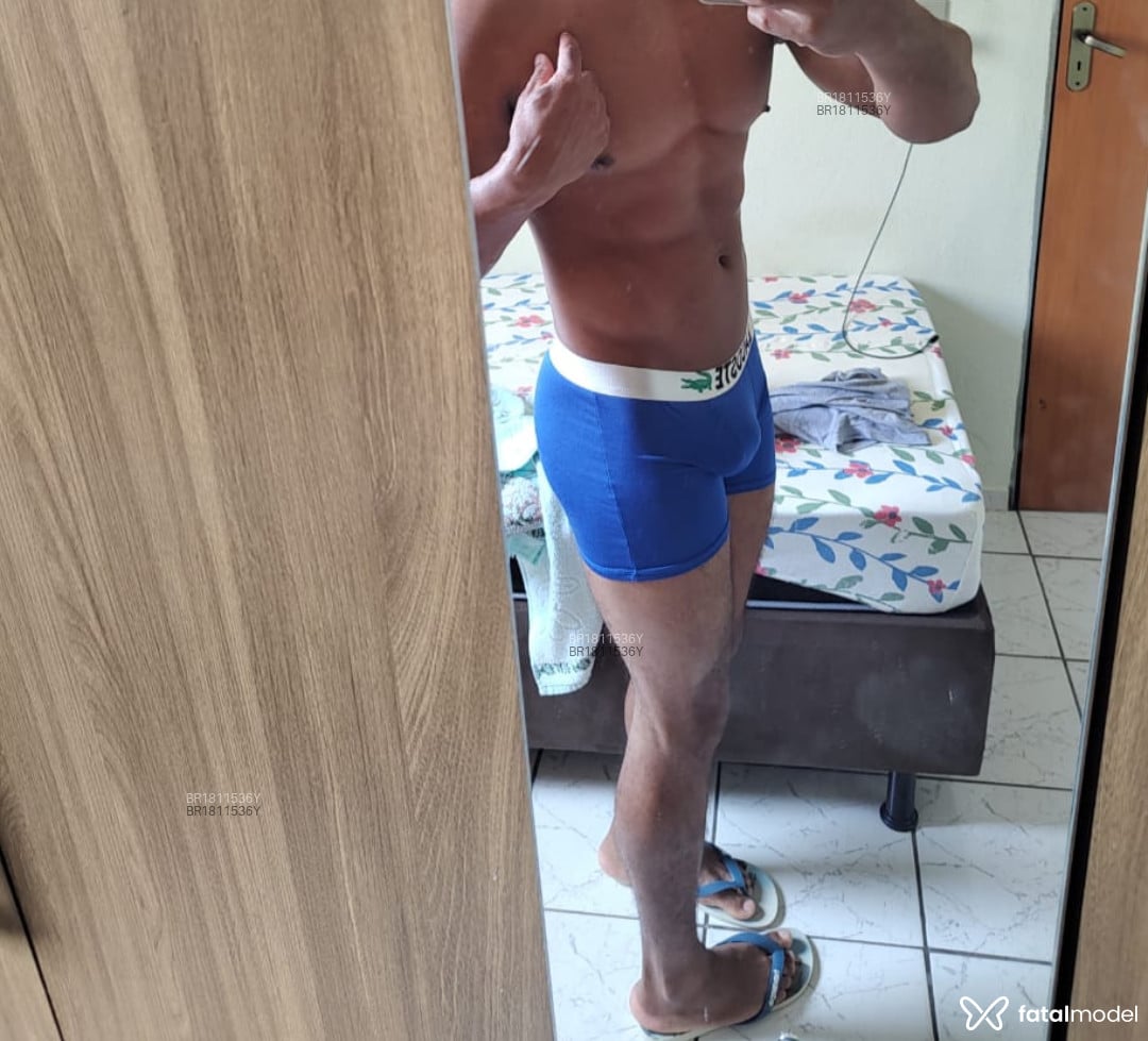 Acompanhante homem morena (o) de olhos pretos em Uberlândia - Miguel