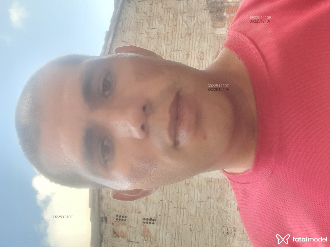 Acompanhante homem morena (o) de olhos mel em Virtual - Rodrigo Targino