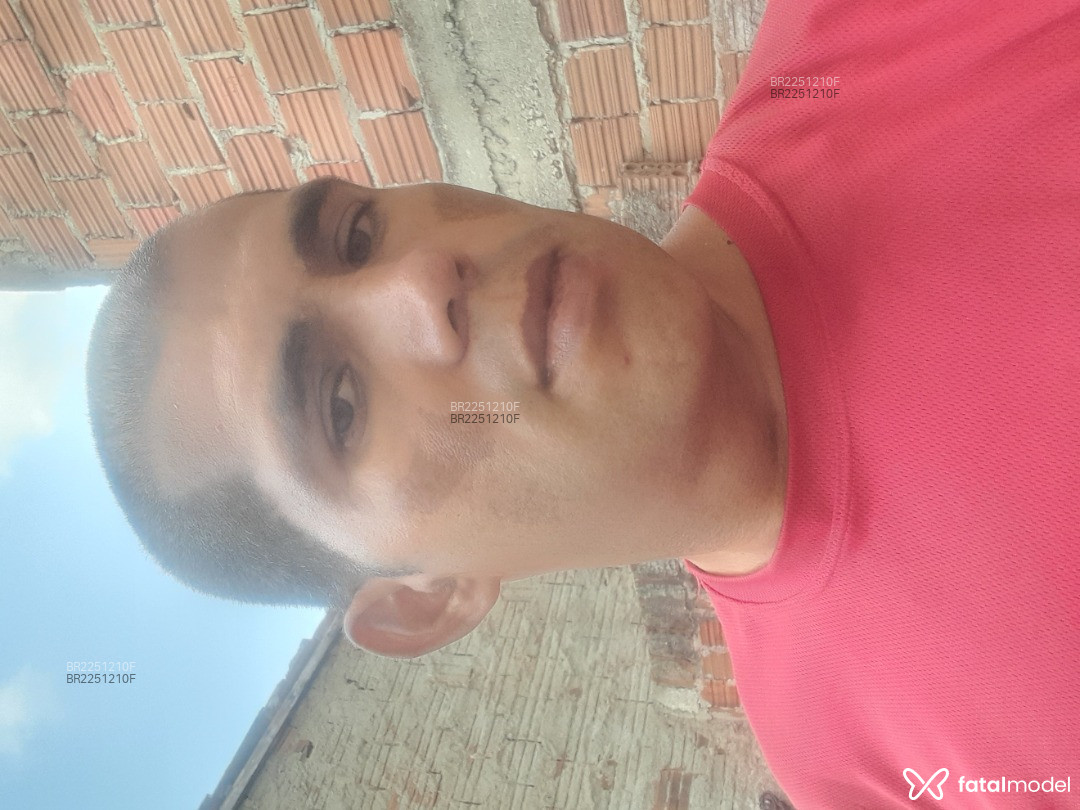 Acompanhante homem morena (o) de olhos mel em Virtual - Rodrigo Targino