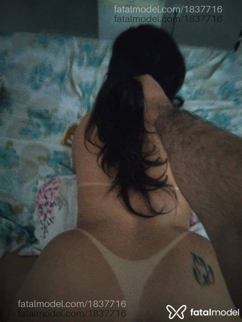 Acompanhante mulher morena (o) de olhos verdes - Larissa Bittencour