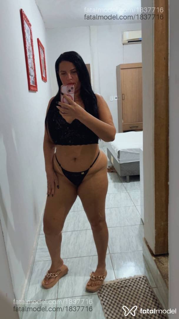 Acompanhante mulher morena (o) de olhos verdes - Larissa Bittencour