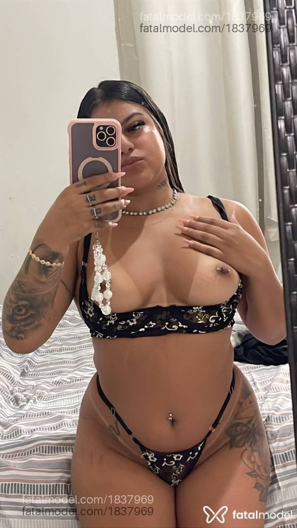 Acompanhante mulher morena (o) de olhos castanhos - Isa Moura