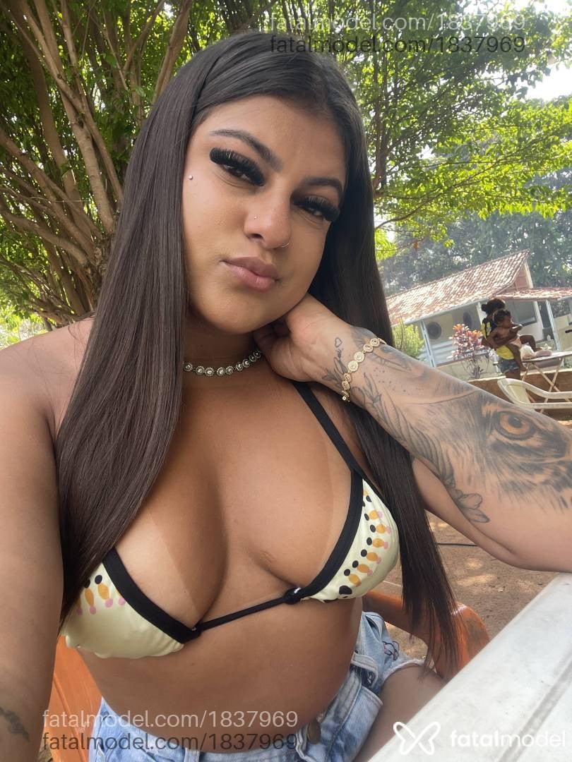 Acompanhante mulher morena (o) de olhos castanhos - Isa Moura