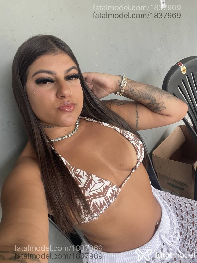 Acompanhante mulher morena (o) de olhos castanhos - Isa Moura