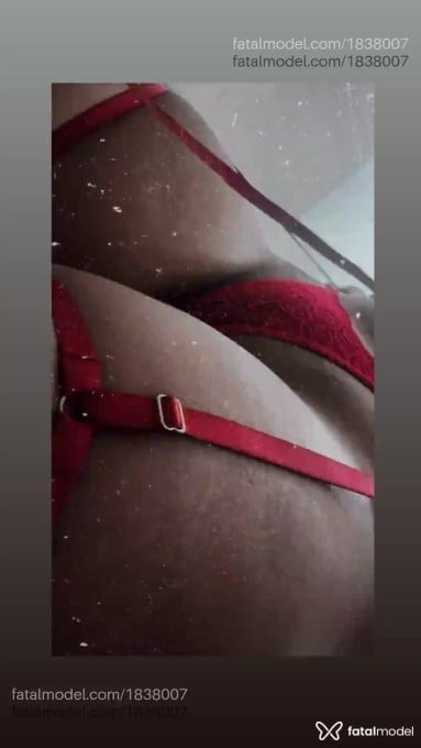 Acompanhante mulher morena (o) de olhos castanhos - Lara rodrigues