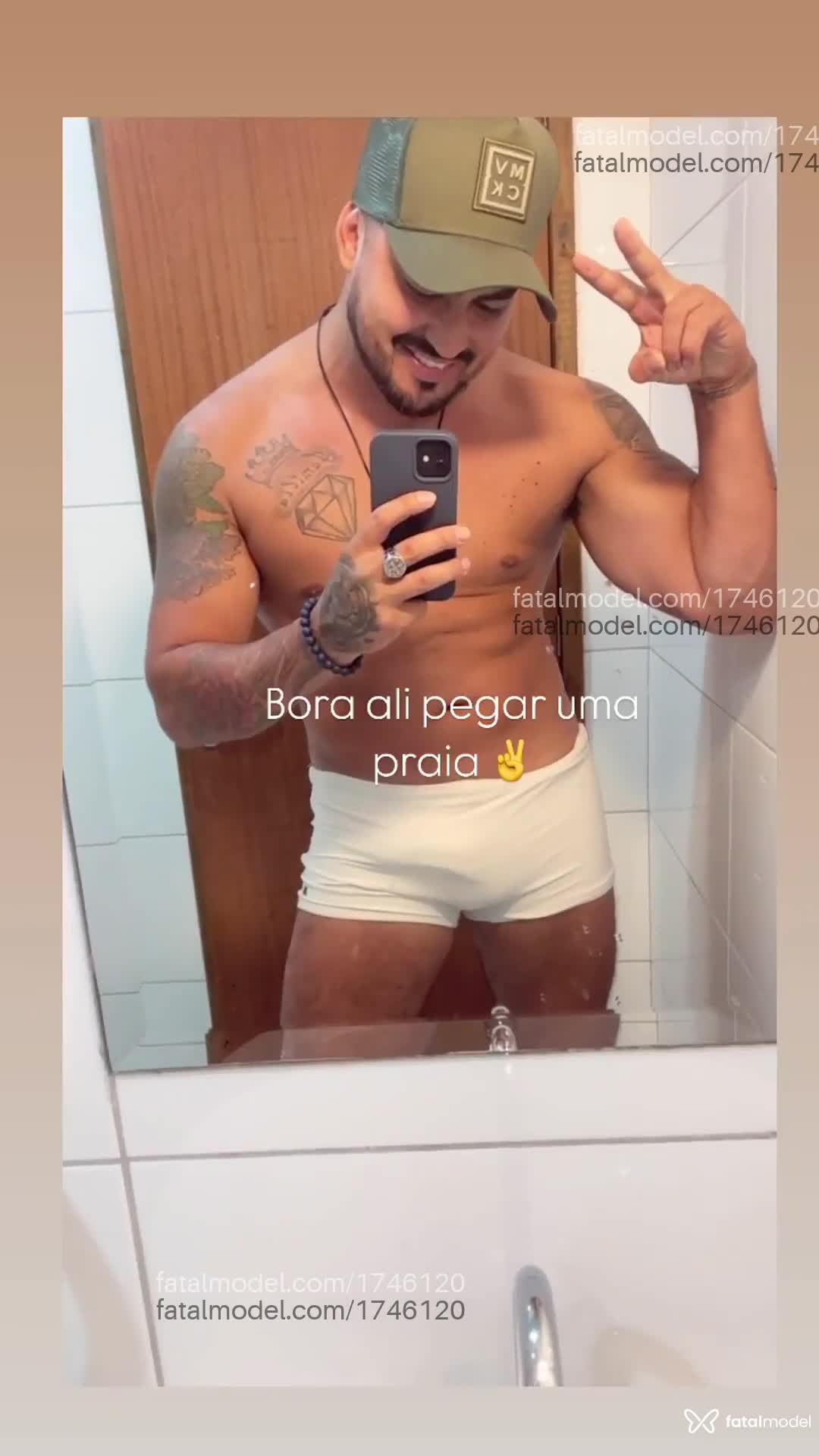 Acompanhante homem morena (o) de olhos pretos em Balneário Camboriú - Morenogato