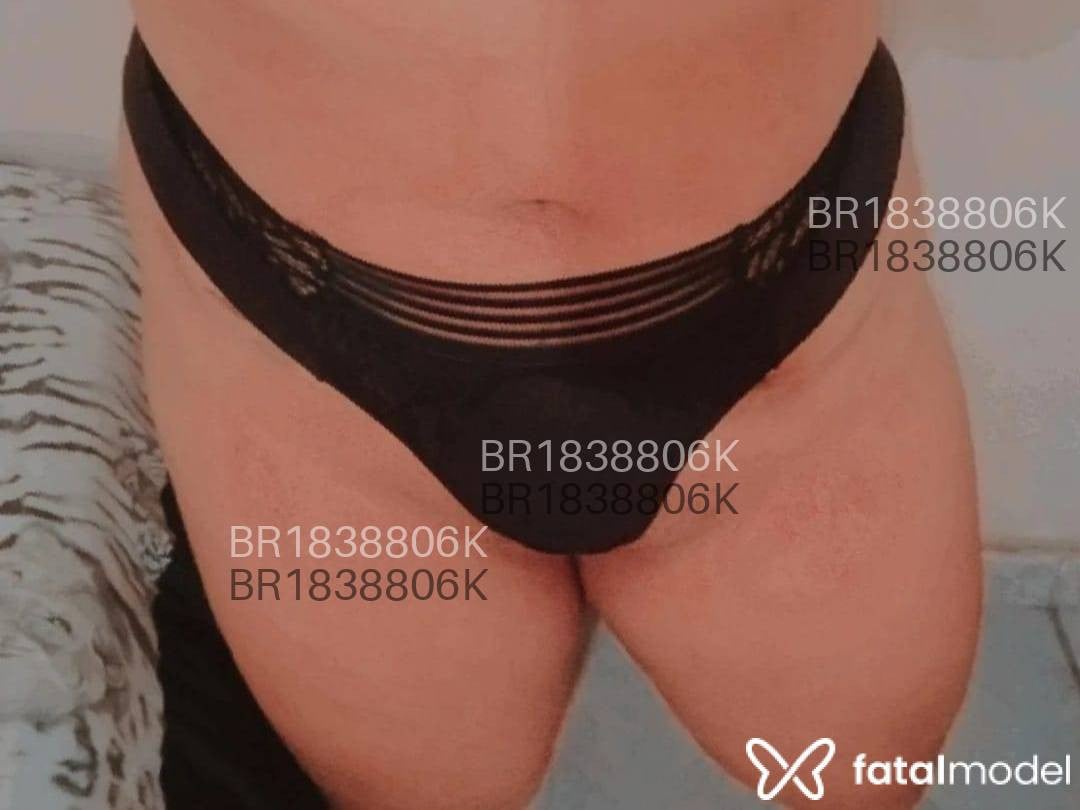 Acompanhante mulher com cabelo castanho de olhos castanhos - Bruninha