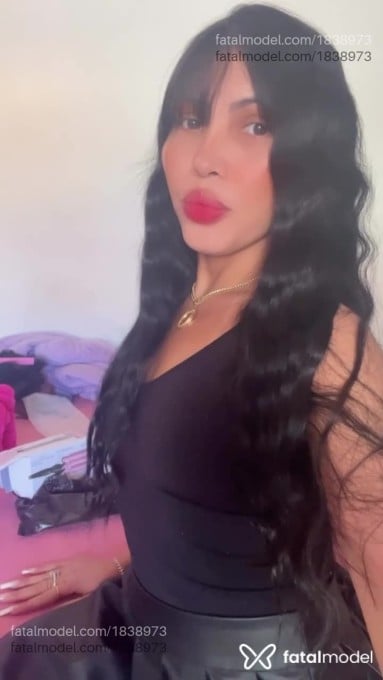 Acompanhante mulher com cabelo castanho de olhos castanhos em Balneário Camboriú - Lívia Manauara