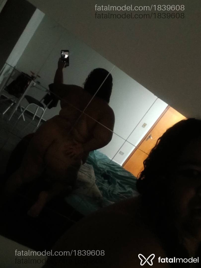 Acompanhante mulher com cabelo castanho de olhos castanhos em Jales - Débora