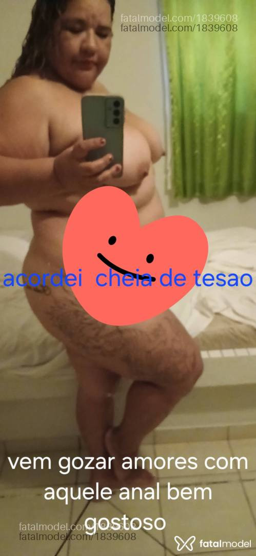 Acompanhante mulher com cabelo castanho de olhos castanhos - Débora