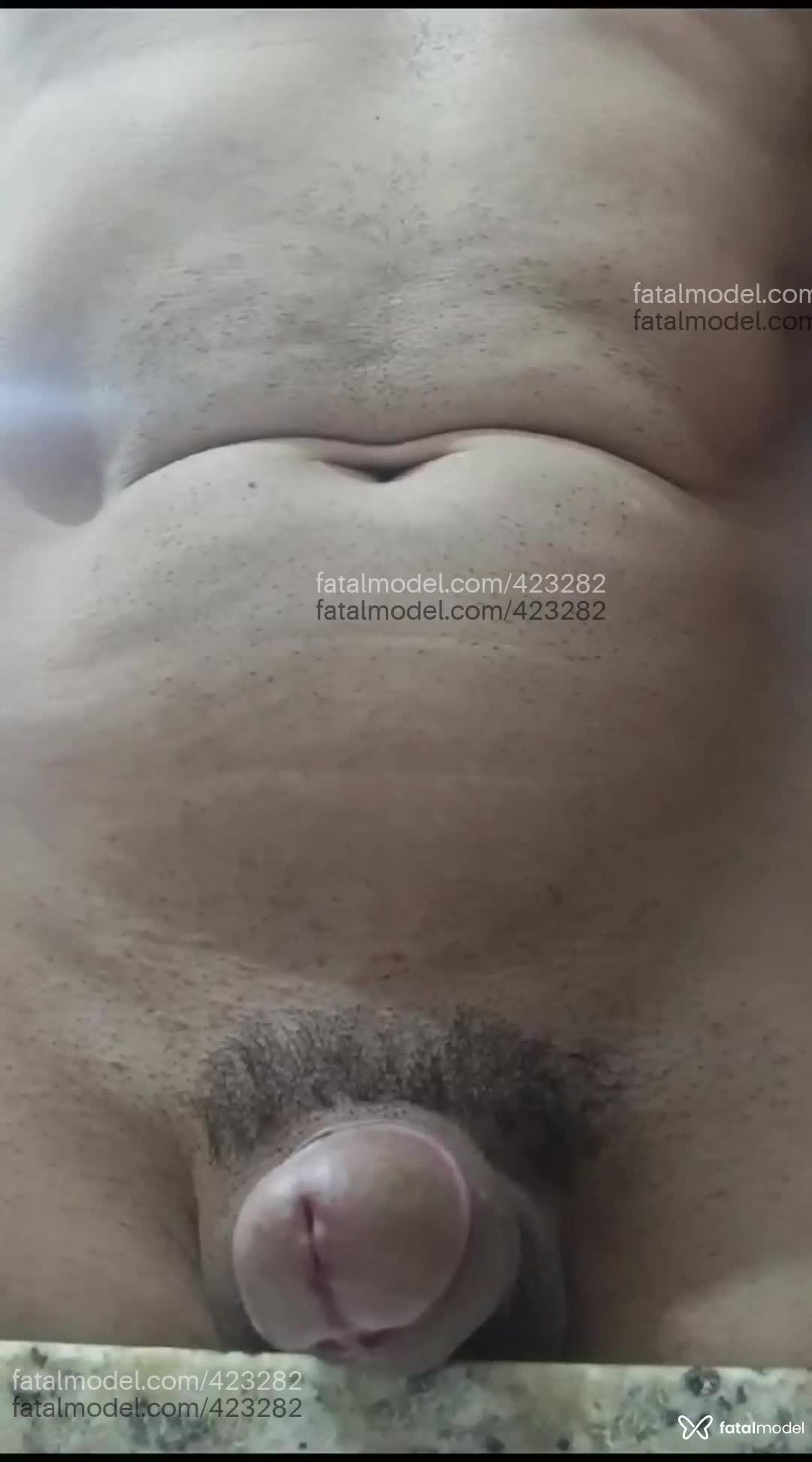 Acompanhante homem com cabelo castanho de olhos castanhos em Goiânia - Velhinho Enxuto